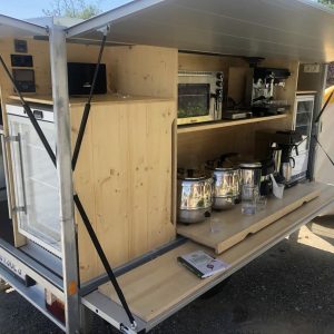 Sonnenküche bio catering solar-powered food truck Solbian