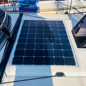 Jeanneau 449 409 Solaranlage begehbar Schiebelukgarage Segelyacht Solbian Solar